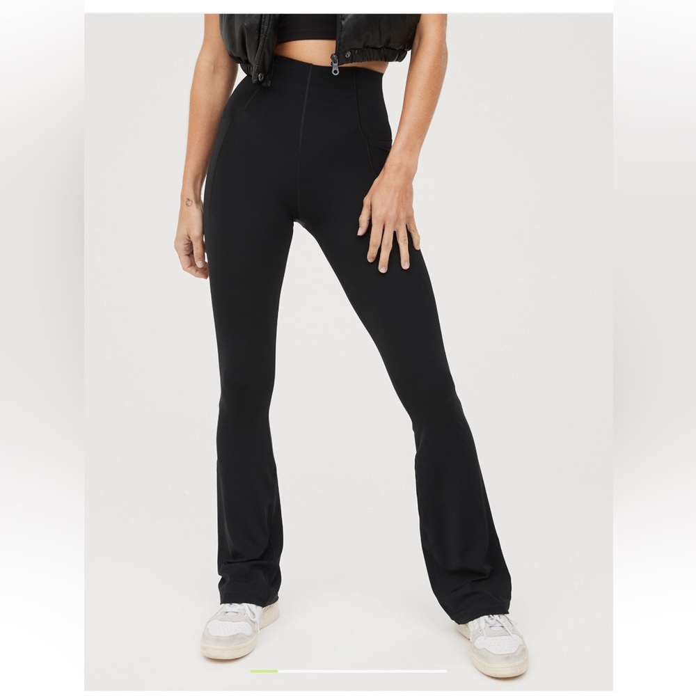 Bundle of 2 Aerie offline real me xtra hold up! Pocket bootcut leggings